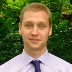 Dr Craig Holmes